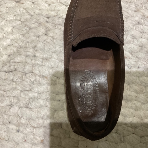 Tod’s brown suede loafer main image 5